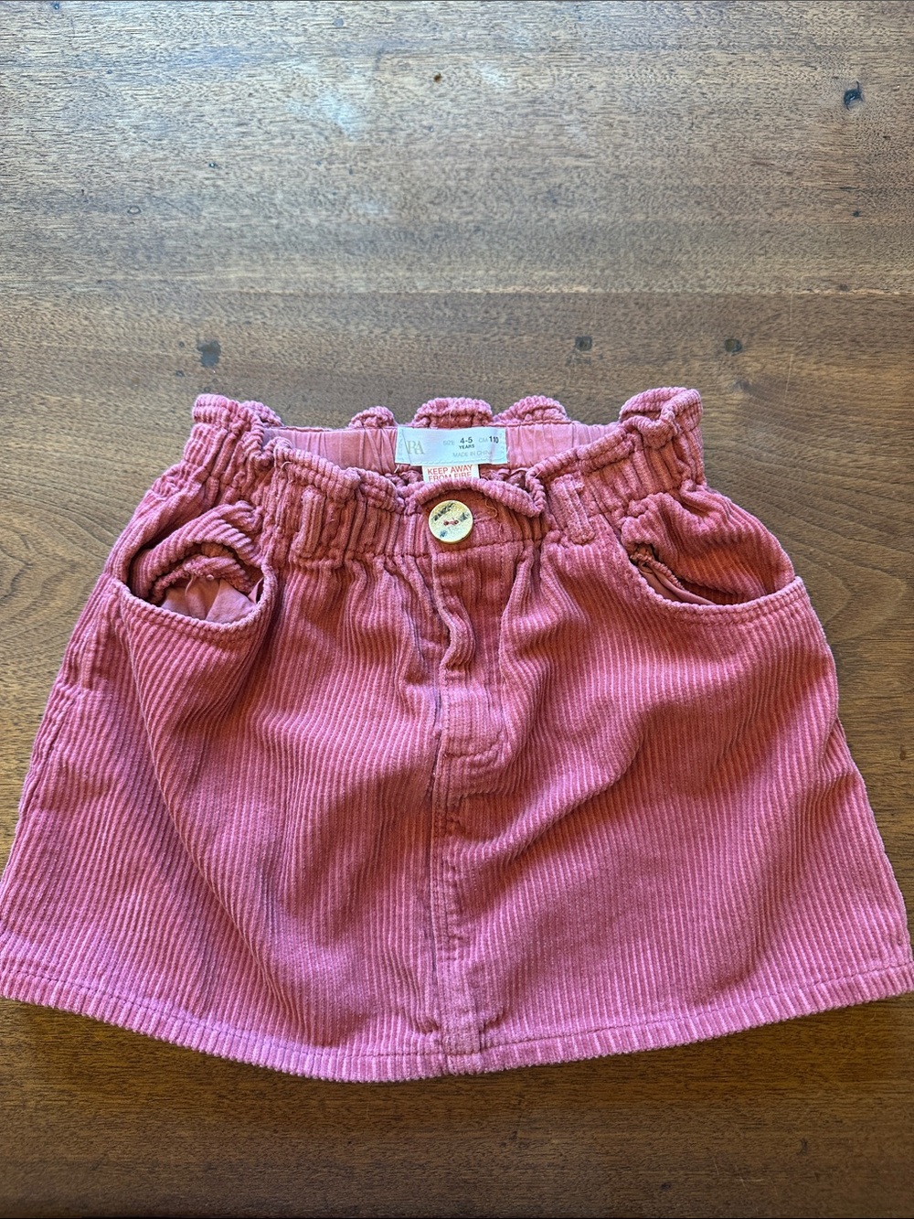 Zara - sz 4-5 Girls Corduroy Skirt - like new!